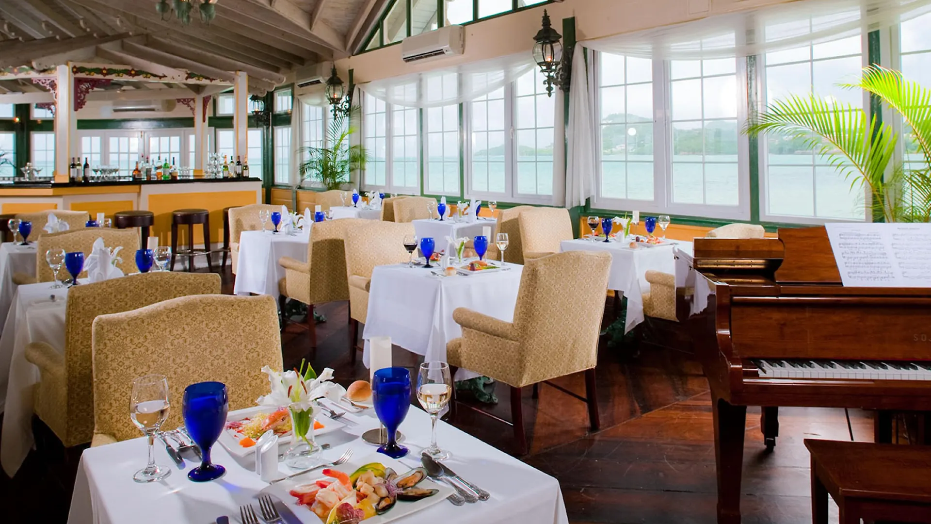 Sandals Halcyon Beach All Inclusive - Couples Only (Adults Only) Vigie Resort